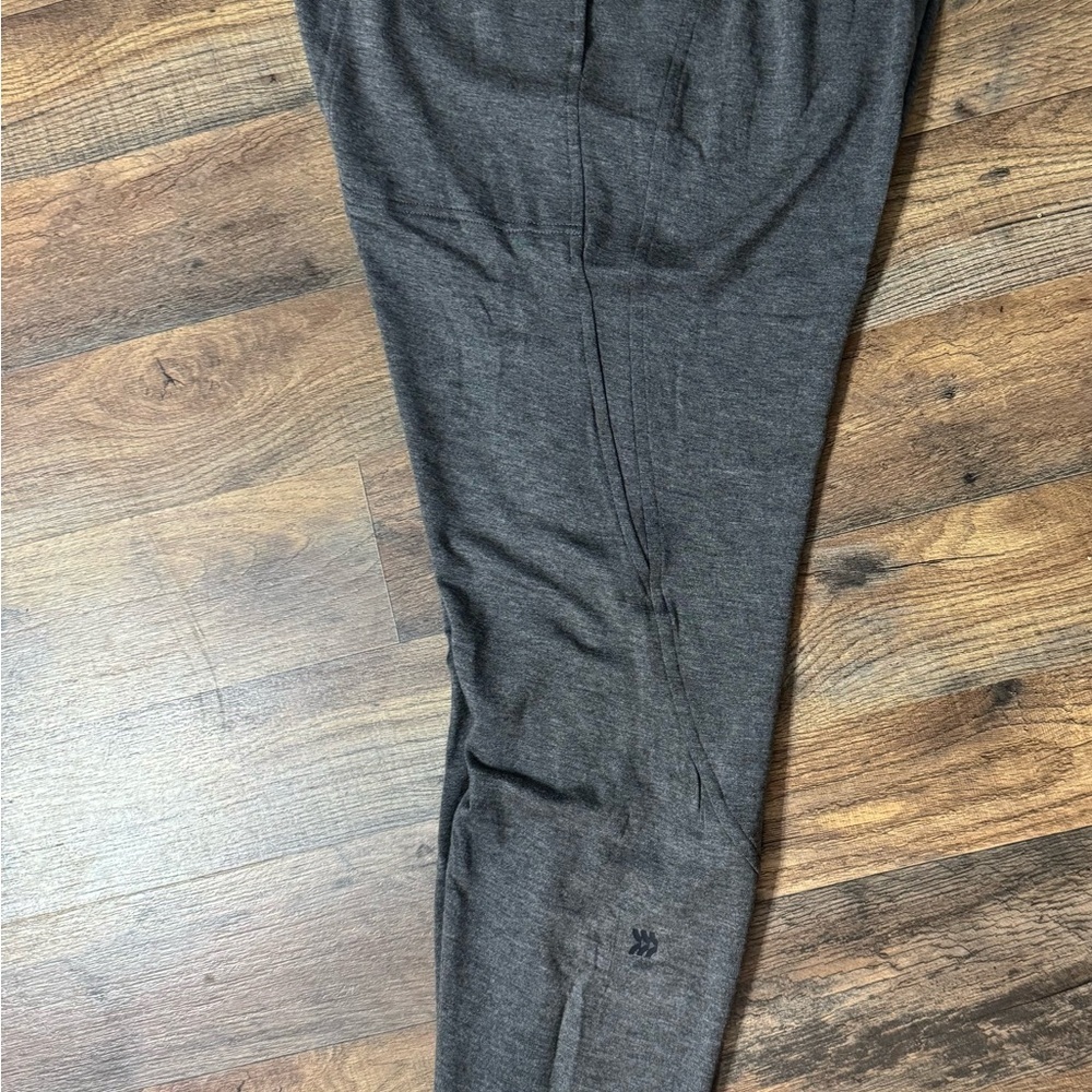 All in Motion Gray Relaxed Fit Athletic Joggers Size L NWT - Picture 11 of 16